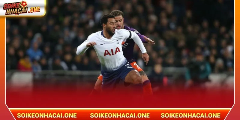 Mousa Dembélé được mệnh danh là tiền vệ toàn diện độc nhất vô nhị.